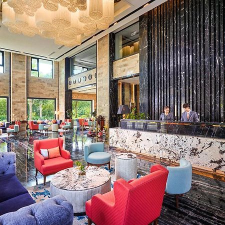 Ravatel Luxury Hotel Bac Giang Exterior foto