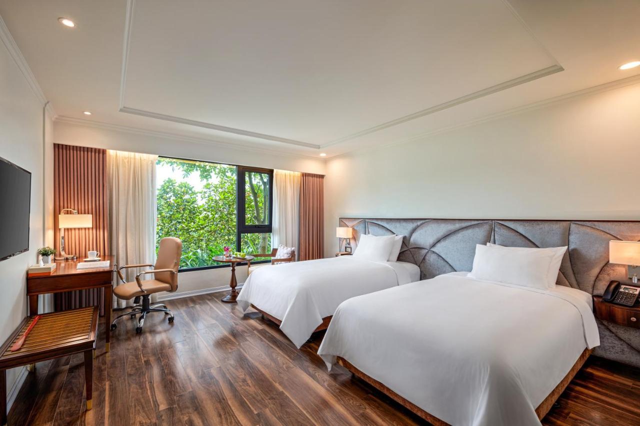 Ravatel Luxury Hotel Bac Giang Exterior foto